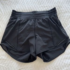lululemon Hotty Hot shorts size 6, 4 inch, black